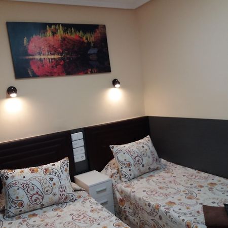 Hostal Numancia Madrid Exterior foto