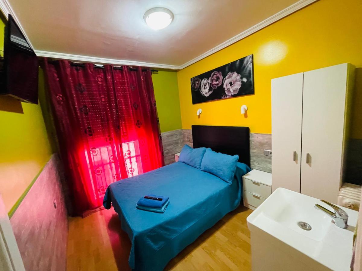 Hostal Numancia Madrid Exterior foto