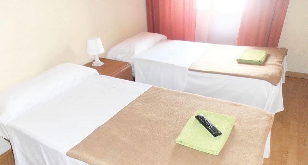 Hostal Numancia Madrid Exterior foto