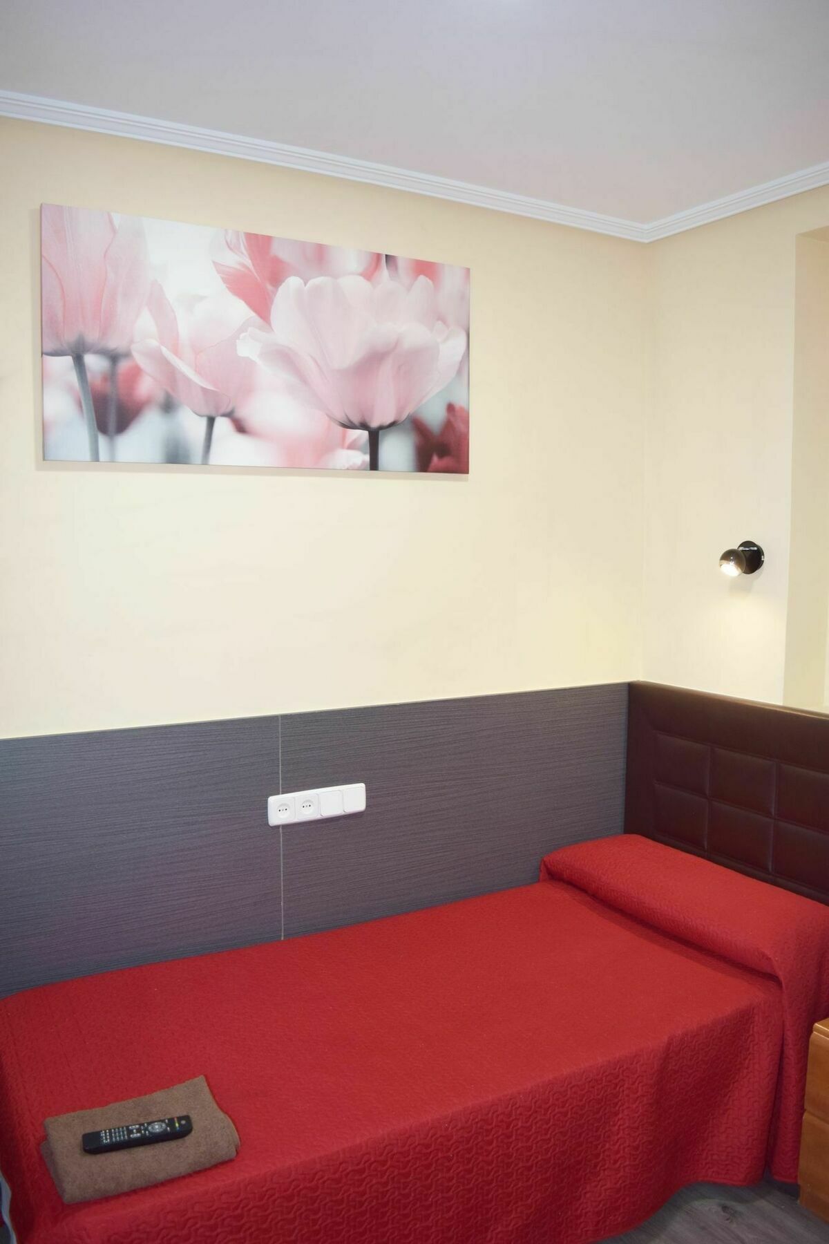 Hostal Numancia Madrid Exterior foto